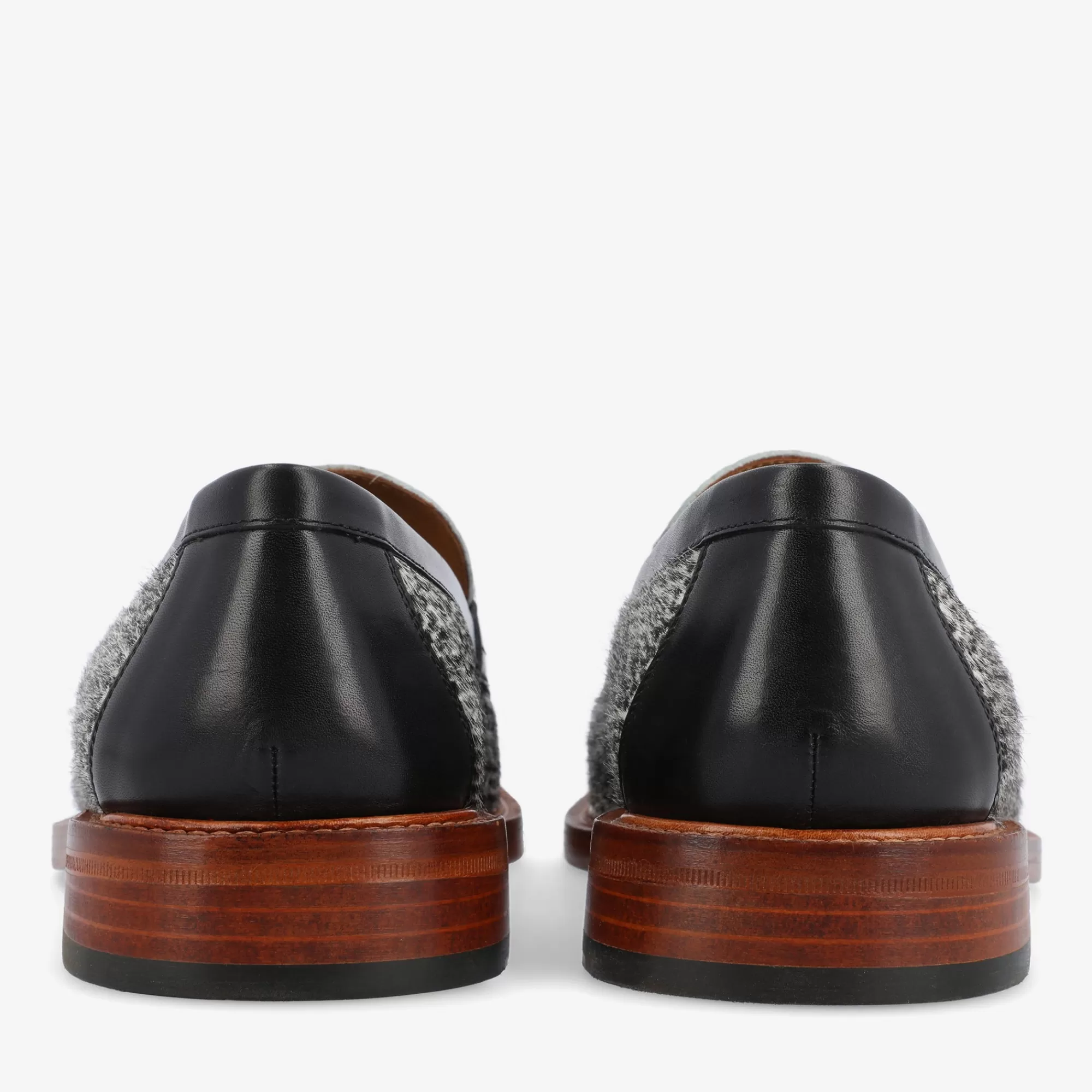 Store TAFT The Fitz Loafer In Rainclouds - Black And White Dot |